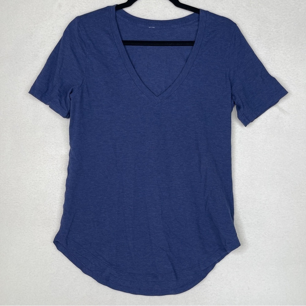 Lululemon Blue Love Tee Size 6